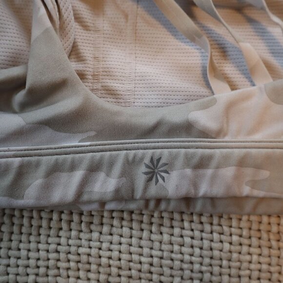 Athleta Camo Medium Support Crossover Sports Bra Size XS - Picture 5 of 5